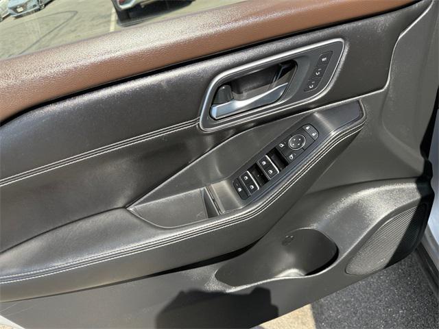 used 2022 Nissan Rogue car, priced at $29,998