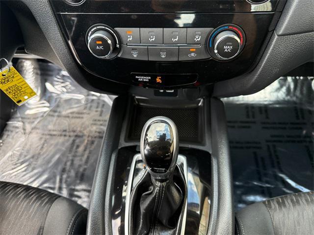 used 2020 Nissan Rogue car, priced at $18,798