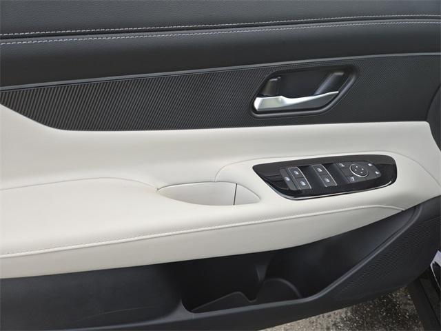 new 2025 Nissan Murano car, priced at $43,715