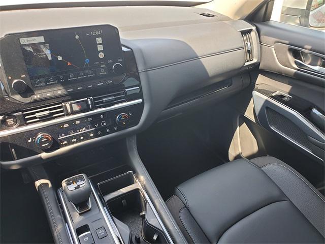 new 2025 Nissan Pathfinder car, priced at $47,620