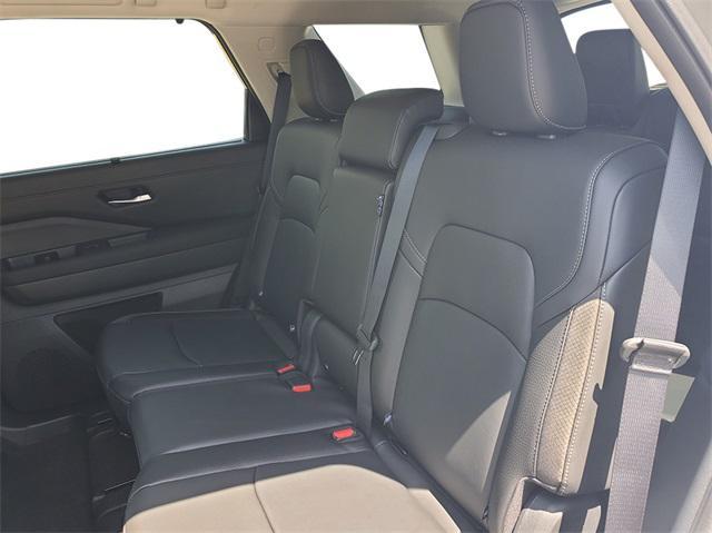 new 2025 Nissan Pathfinder car, priced at $47,620