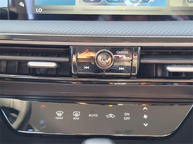 new 2025 Nissan Kicks car, priced at $28,520