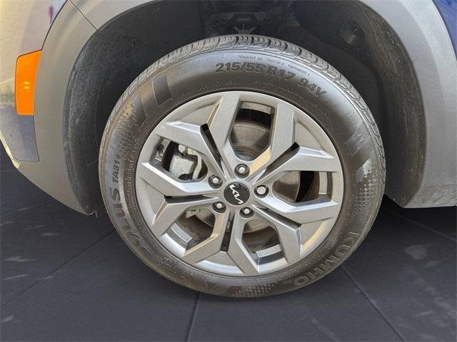 used 2024 Kia Seltos car, priced at $23,998