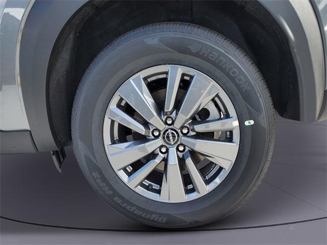 new 2025 Nissan Pathfinder car, priced at $40,475