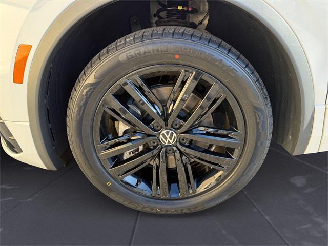 used 2022 Volkswagen Tiguan car, priced at $28,996