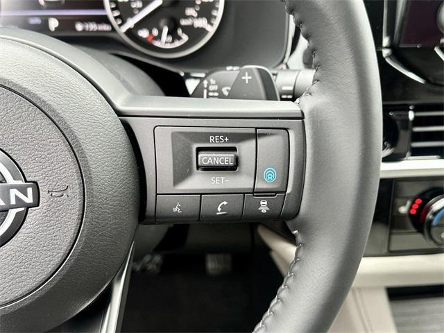 new 2025 Nissan Pathfinder car, priced at $45,890