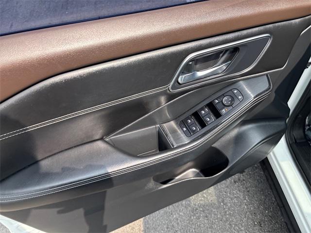 used 2021 Nissan Rogue car, priced at $23,997