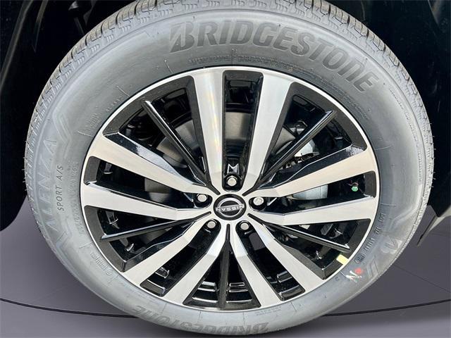 new 2025 Nissan Pathfinder car, priced at $55,315