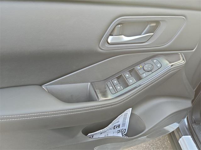 new 2025 Nissan Rogue car, priced at $33,385