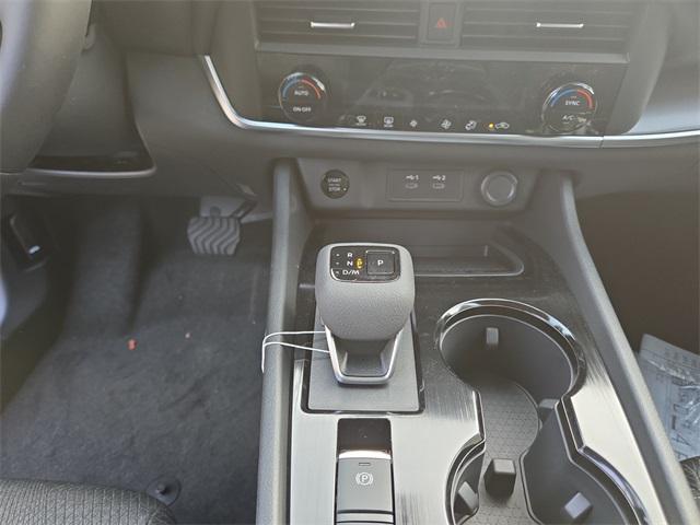 new 2025 Nissan Rogue car, priced at $33,385