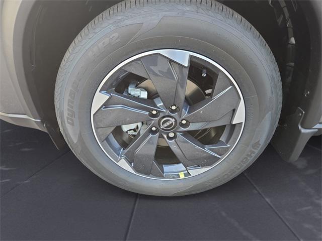 new 2025 Nissan Rogue car, priced at $33,385