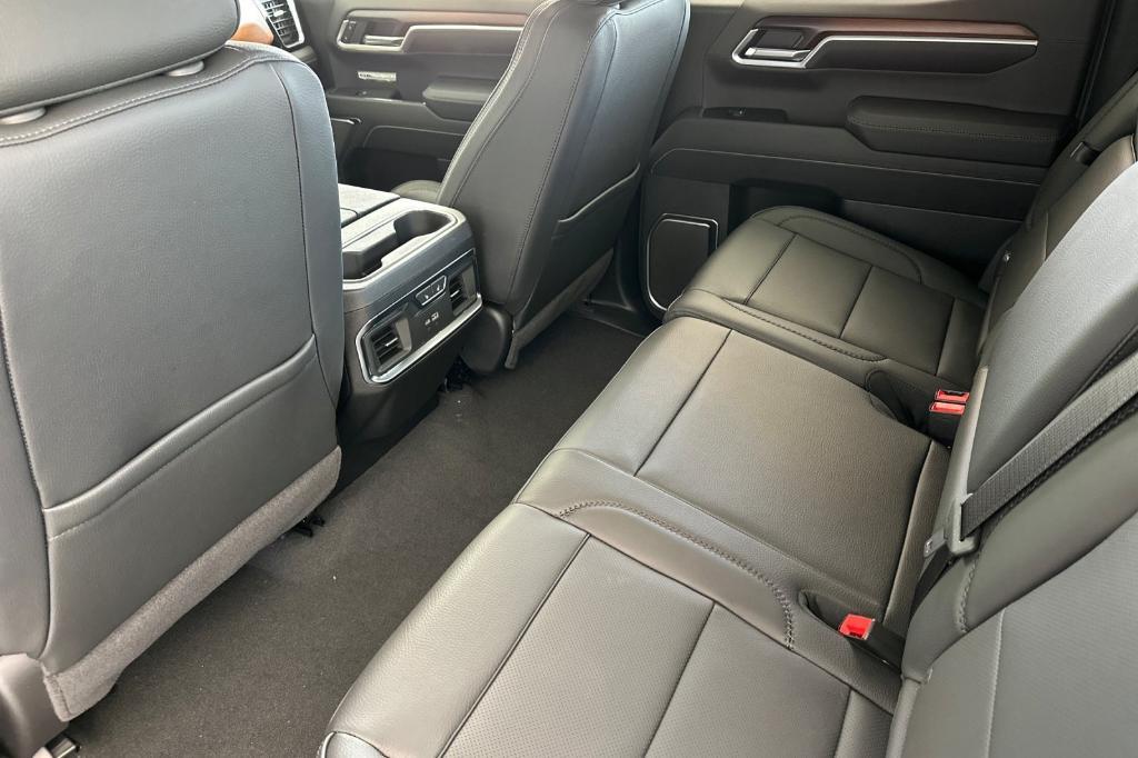 new 2025 GMC Sierra 1500 car
