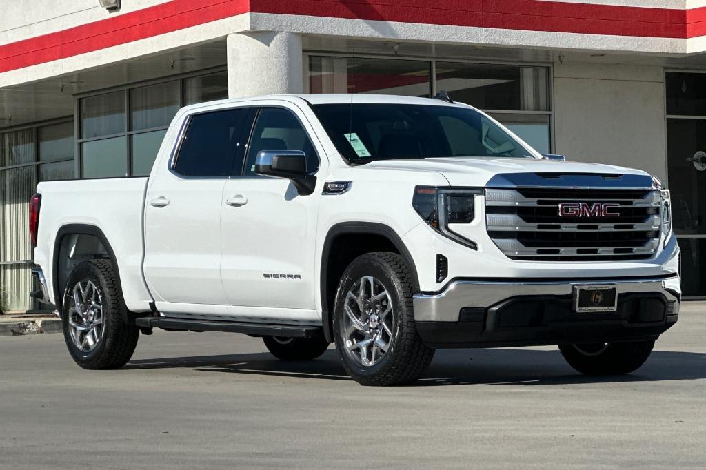 new 2025 GMC Sierra 1500 car, priced at $53,245