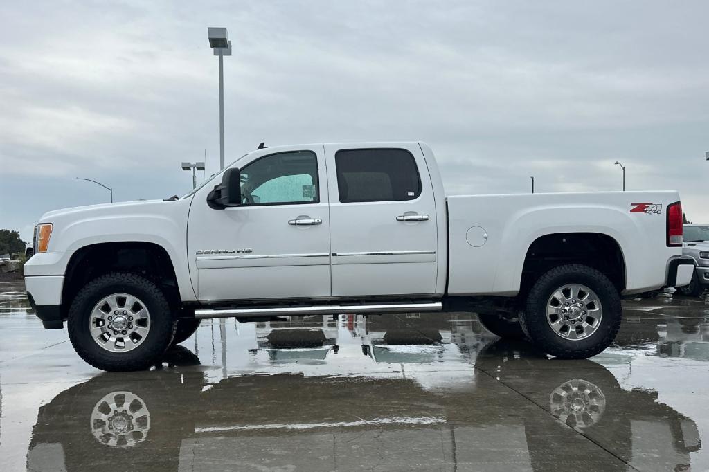 used 2014 GMC Sierra 2500 car, priced at $28,980