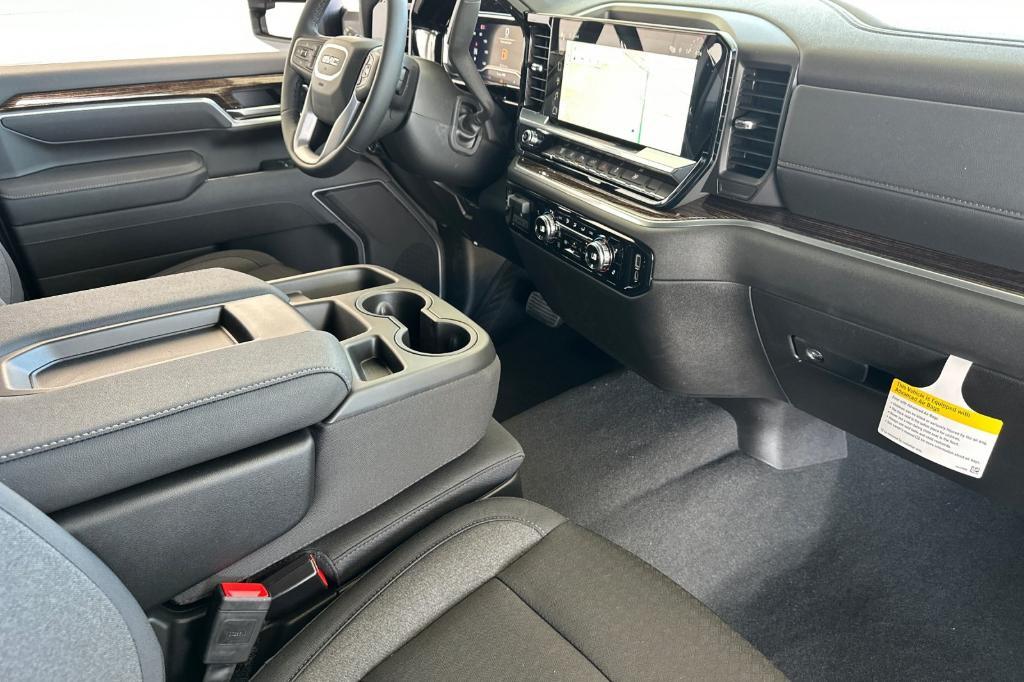 new 2025 GMC Sierra 2500 car, priced at $71,201