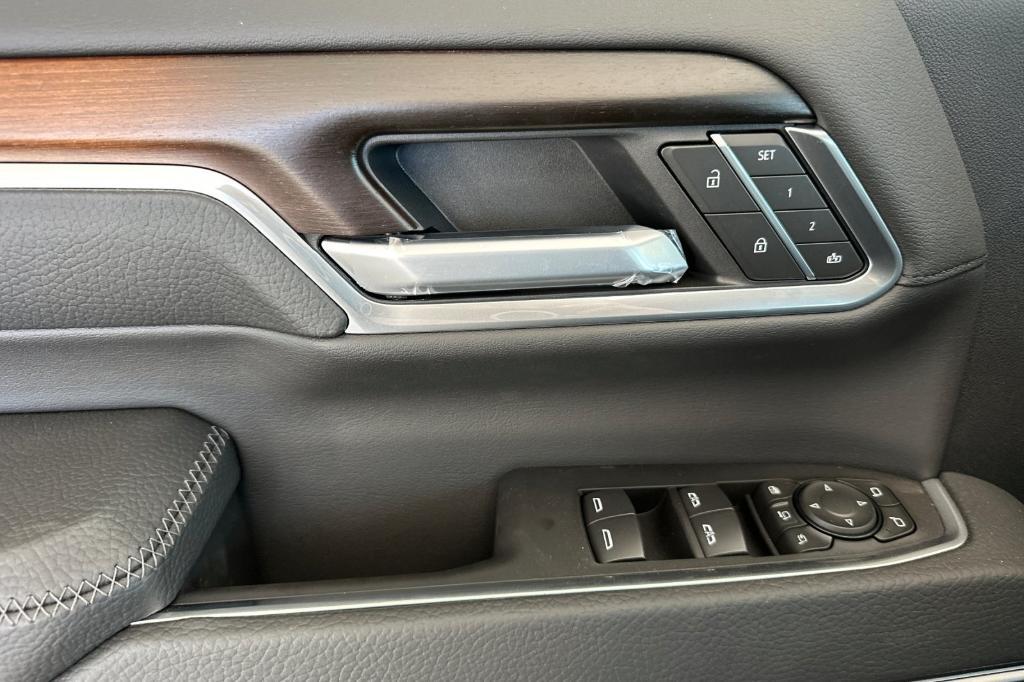 new 2025 GMC Sierra 2500 car, priced at $87,965