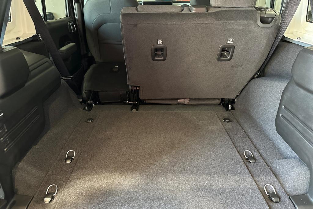 new 2025 Jeep Wrangler car, priced at $47,999