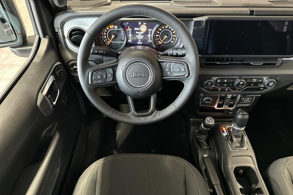 new 2025 Jeep Wrangler car, priced at $47,999