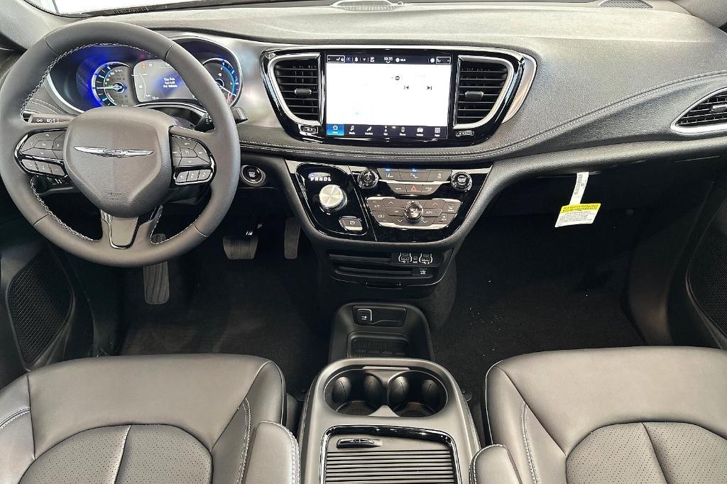 new 2023 Chrysler Pacifica Hybrid car, priced at $39,995