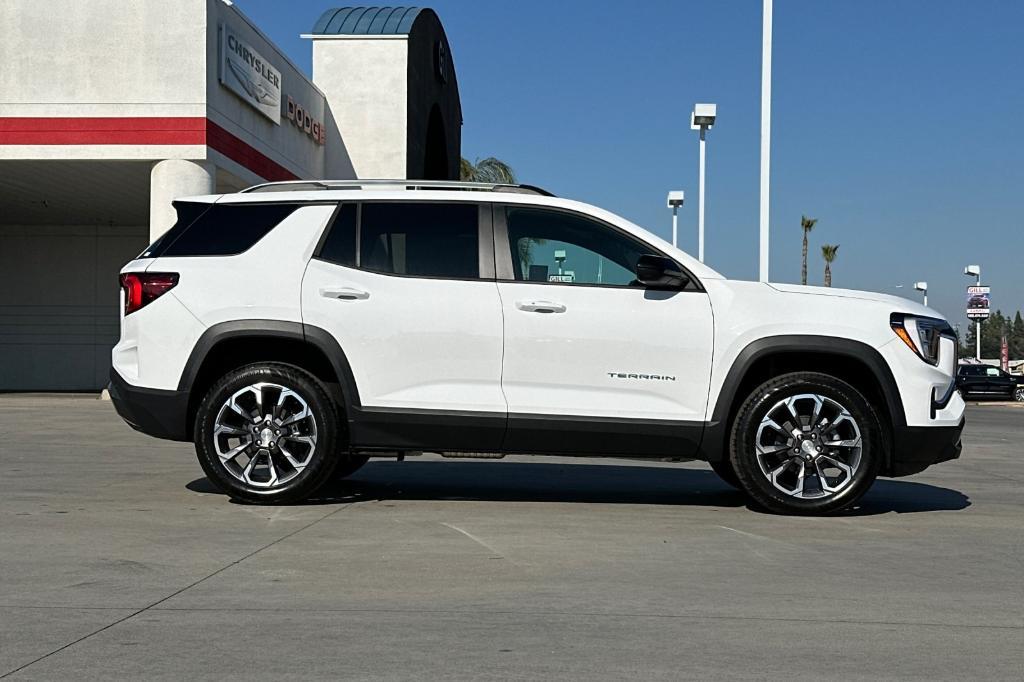 new 2025 GMC Terrain car, priced at $36,995