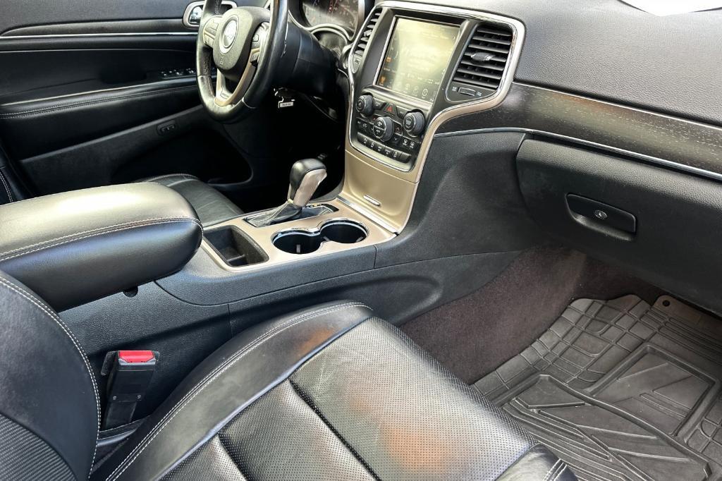 used 2017 Jeep Grand Cherokee car, priced at $13,999