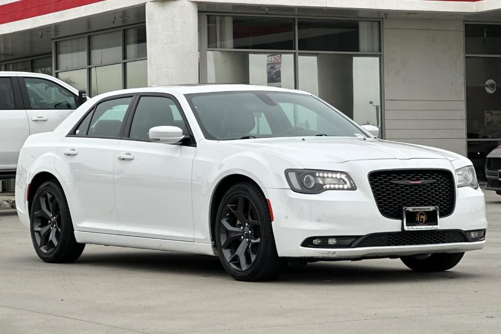used 2023 Chrysler 300 car, priced at $25,800