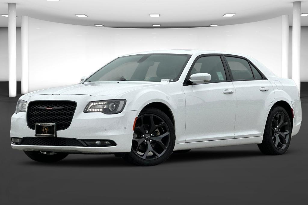 used 2023 Chrysler 300 car, priced at $25,800