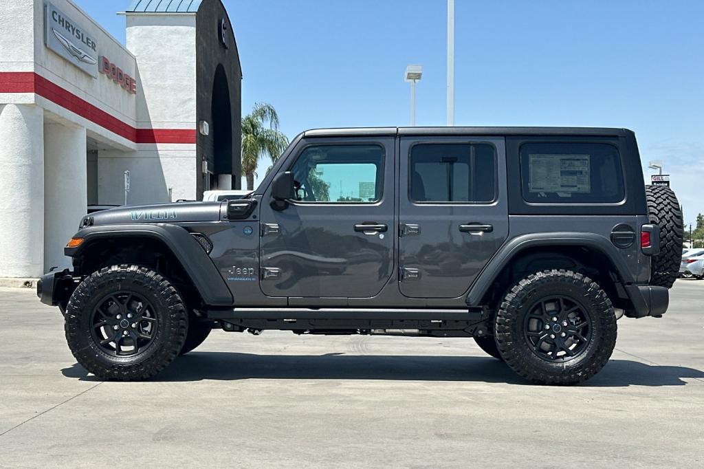 new 2025 Jeep Wrangler 4xe car