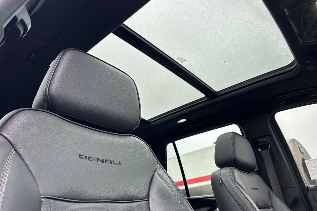 used 2021 GMC Yukon car, priced at $48,729