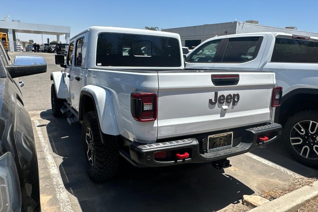 used 2021 Jeep Gladiator car, priced at $37,180