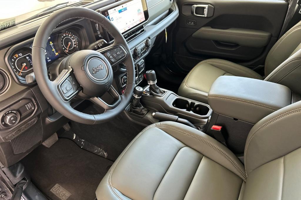 new 2025 Jeep Gladiator car, priced at $49,500