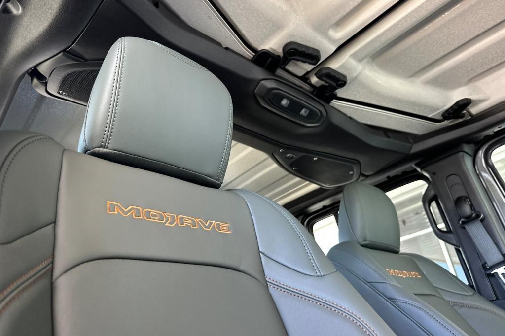 new 2025 Jeep Gladiator car, priced at $49,500