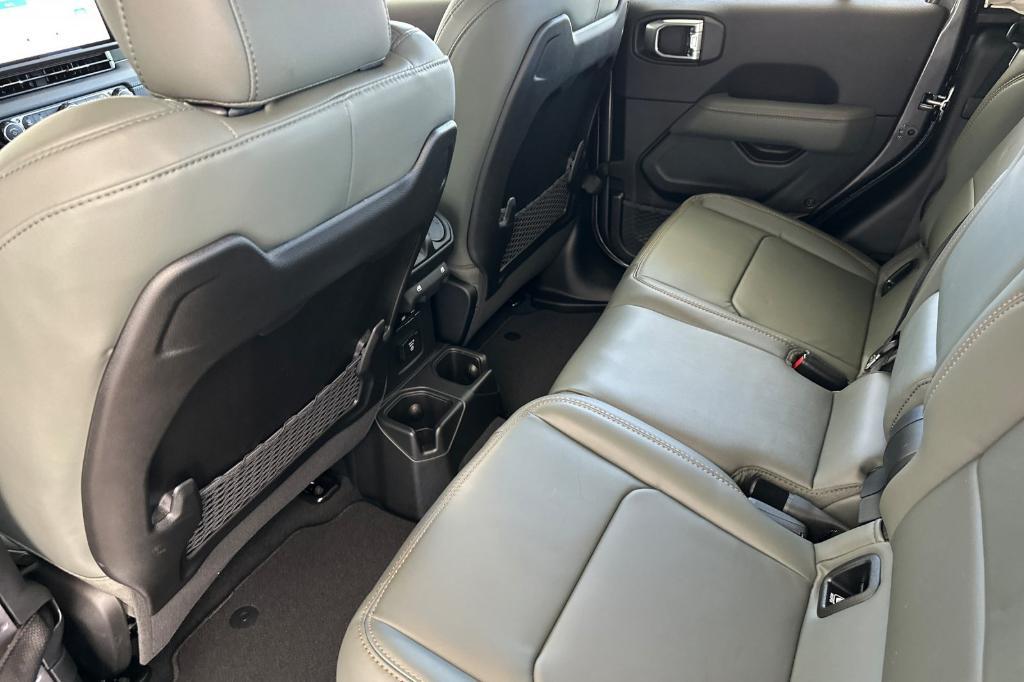 new 2025 Jeep Gladiator car, priced at $49,500