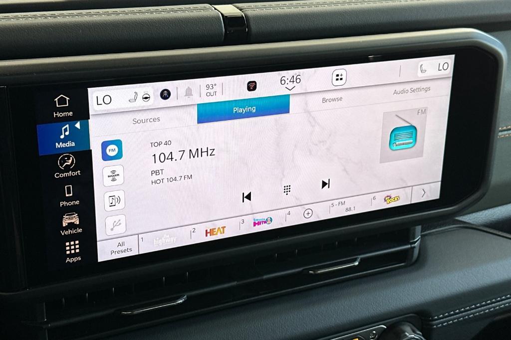 new 2025 Jeep Gladiator car, priced at $49,500