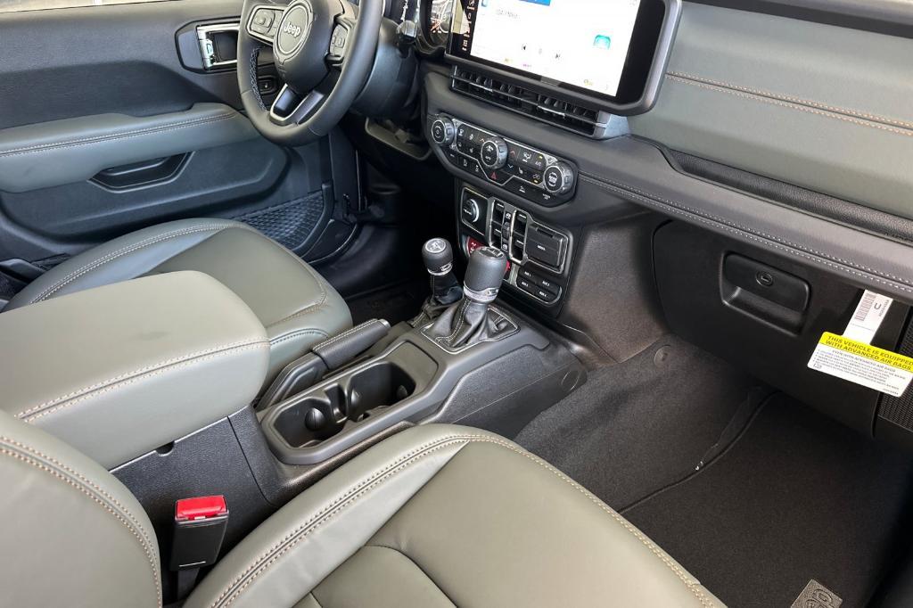 new 2025 Jeep Gladiator car, priced at $49,500