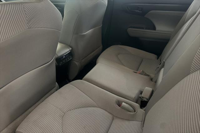 used 2021 Toyota Highlander car, priced at $31,697