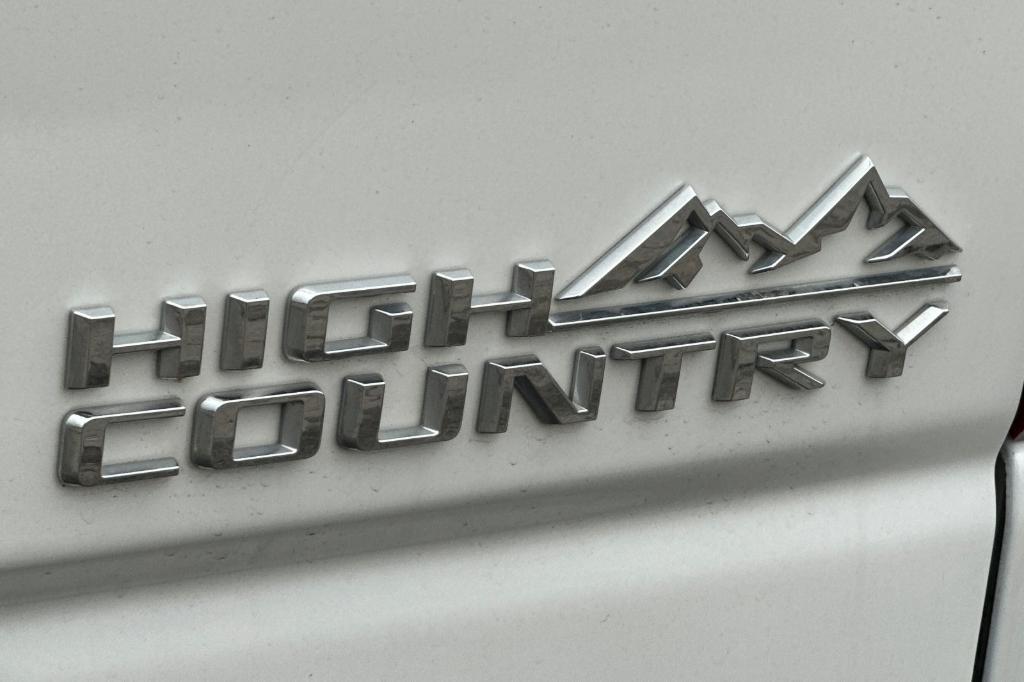 used 2021 Chevrolet Silverado 2500 car, priced at $56,580