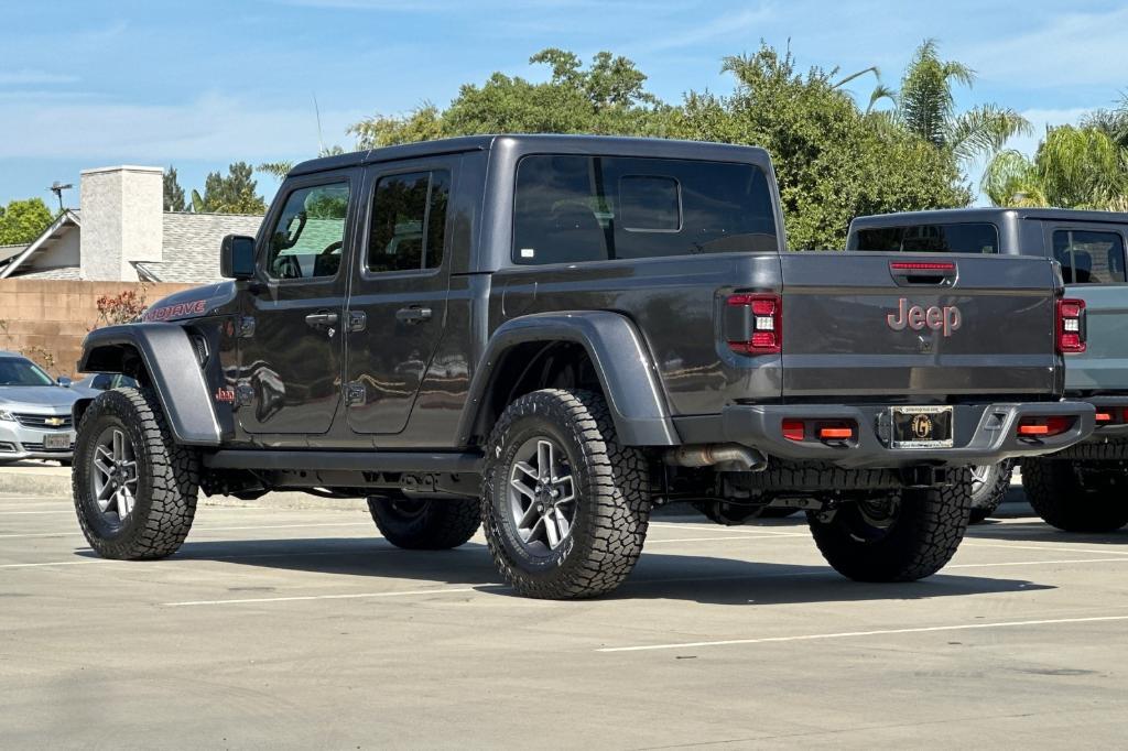 new 2025 Jeep Gladiator car, priced at $47,700