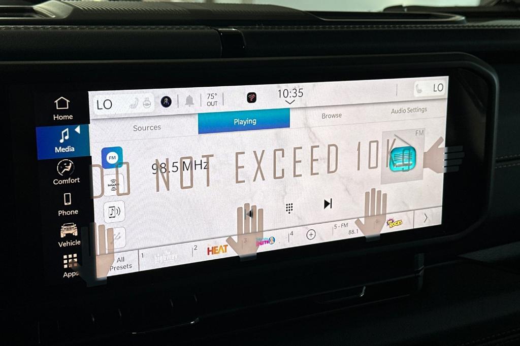 new 2025 Jeep Gladiator car, priced at $48,155