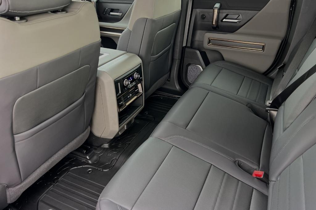 new 2025 GMC HUMMER EV Pickup car, priced at $99,401