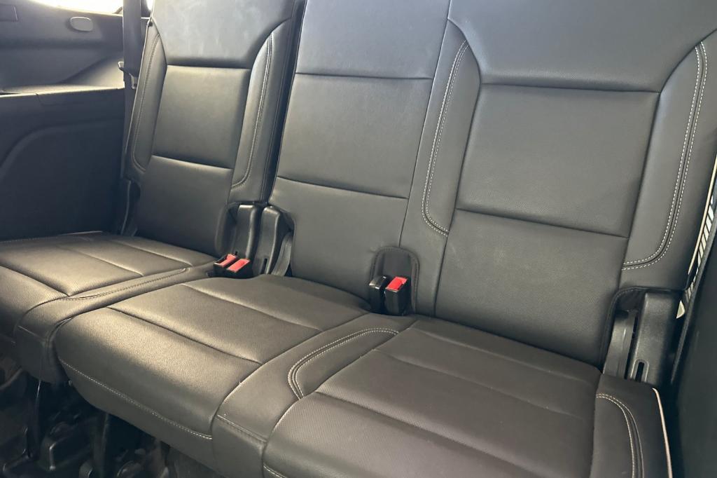 used 2021 GMC Yukon car, priced at $45,889