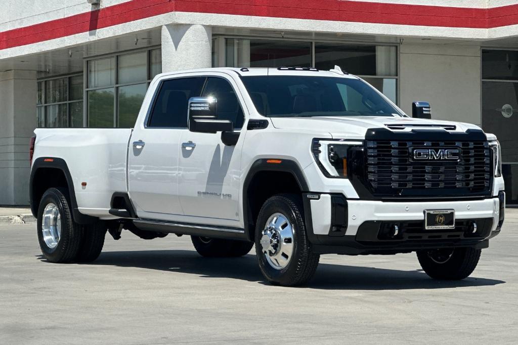 new 2025 GMC Sierra 3500 car, priced at $108,635