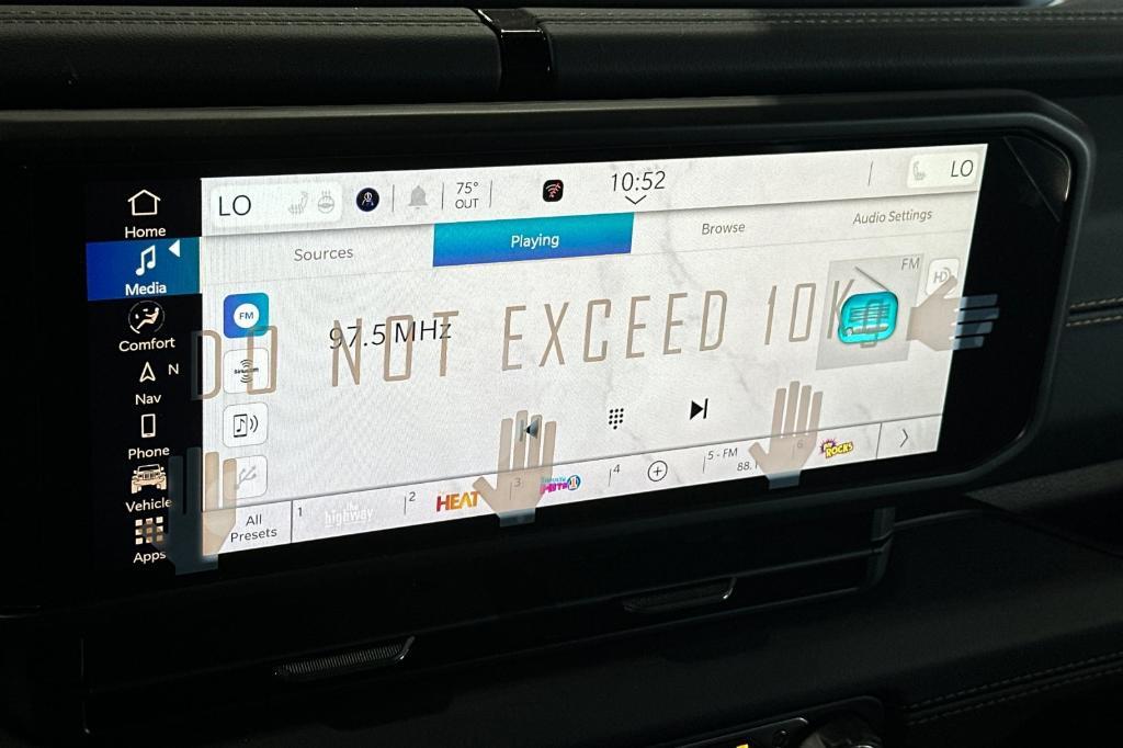 new 2025 Jeep Gladiator car, priced at $48,890
