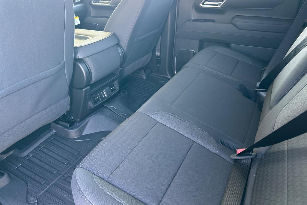 new 2026 GMC Sierra 1500 car, priced at $47,701