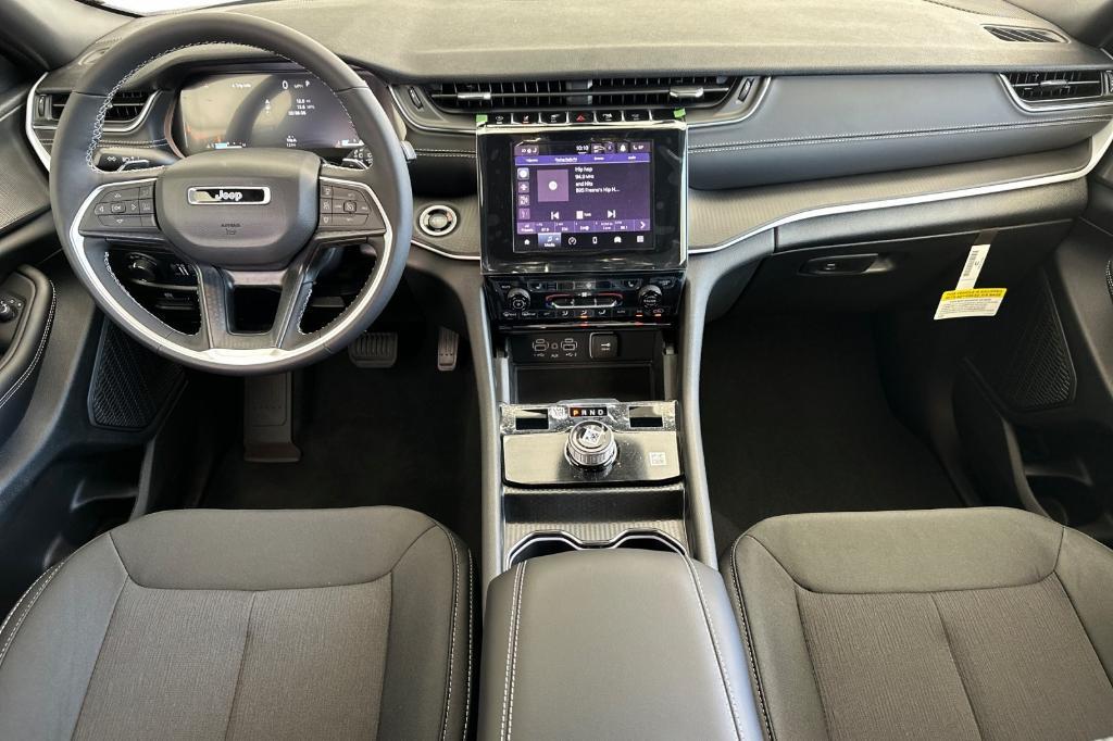 new 2025 Jeep Grand Cherokee L car, priced at $40,228
