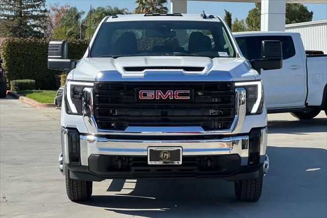 new 2025 GMC Sierra 3500 car, priced at $65,914