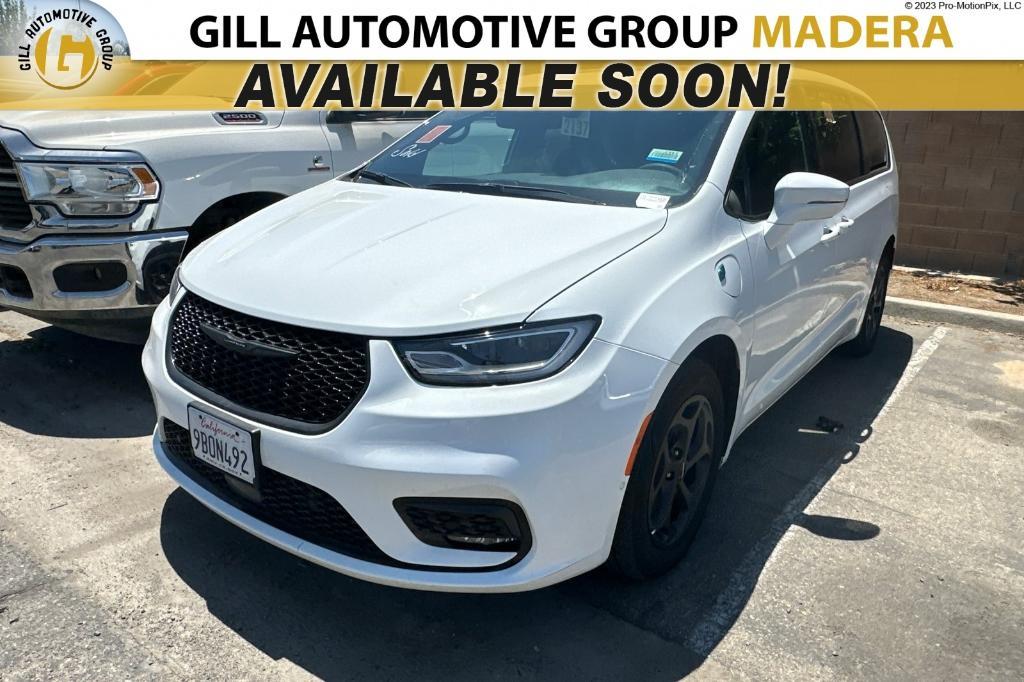 used 2022 Chrysler Pacifica Hybrid car, priced at $32,780