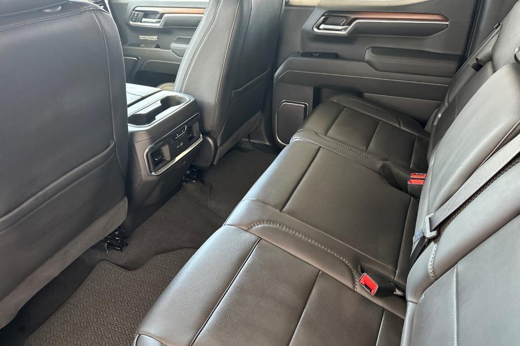 new 2025 GMC Sierra 1500 car, priced at $69,185