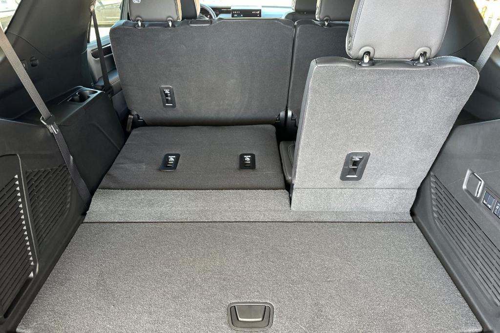 new 2025 GMC Yukon car, priced at $72,540