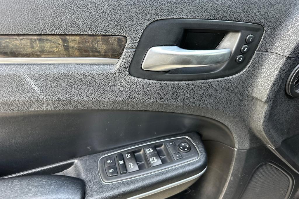 used 2020 Chrysler 300 car, priced at $19,259